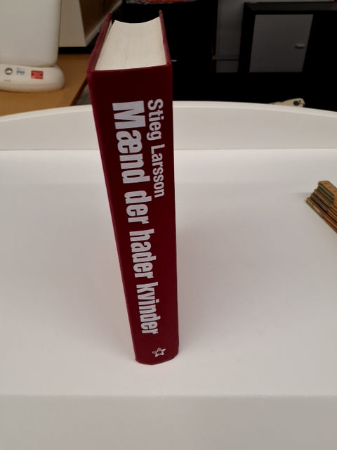 Stieg Larsson, Mænd der hader kvinder